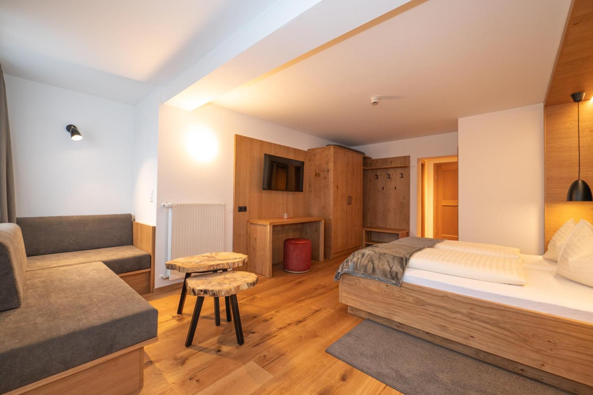 Hotel Brunnwirt Weissbriach Ngoại thất bức ảnh